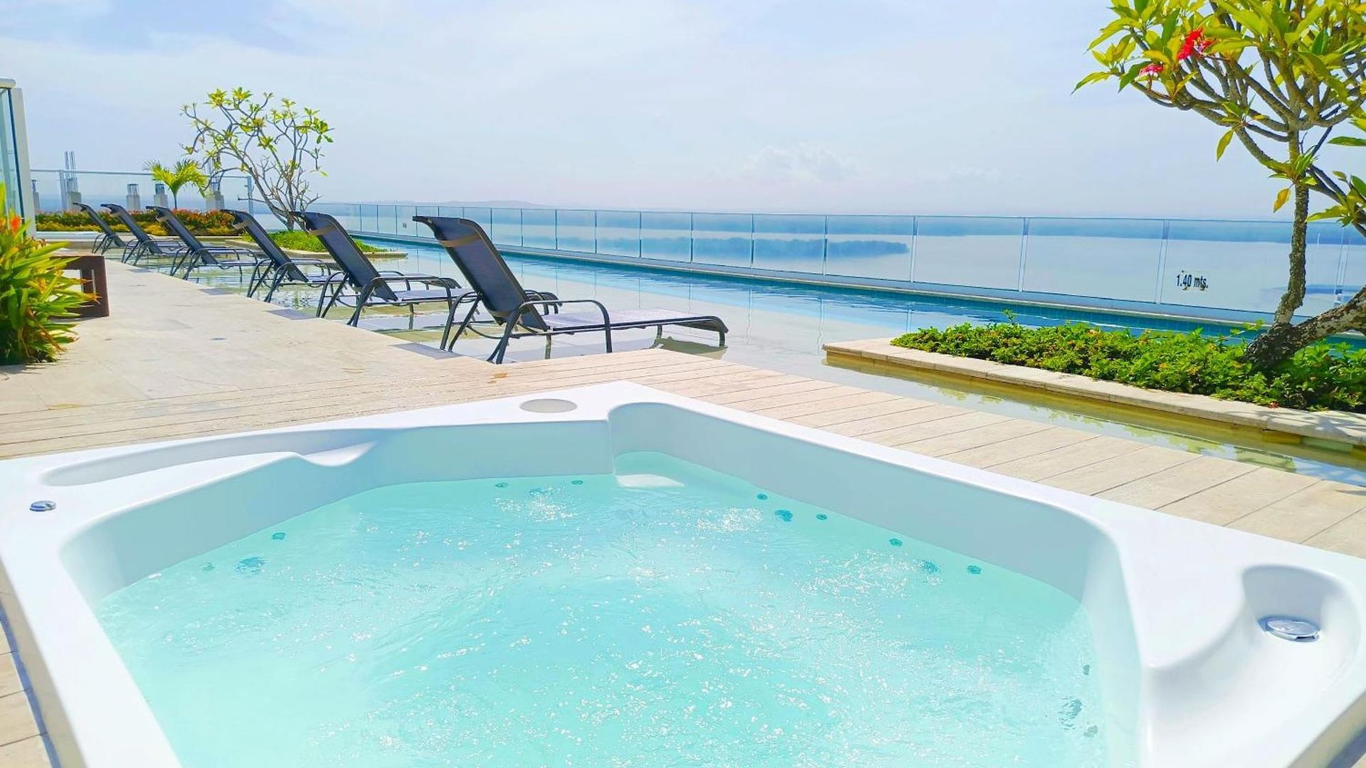 Lindo - Jacuzzi Privado - 3 Min Playa Azul *