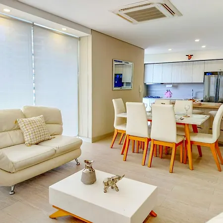 Balcon & Jacuzzi Privado - 2 Hab - Piscina Cartagena